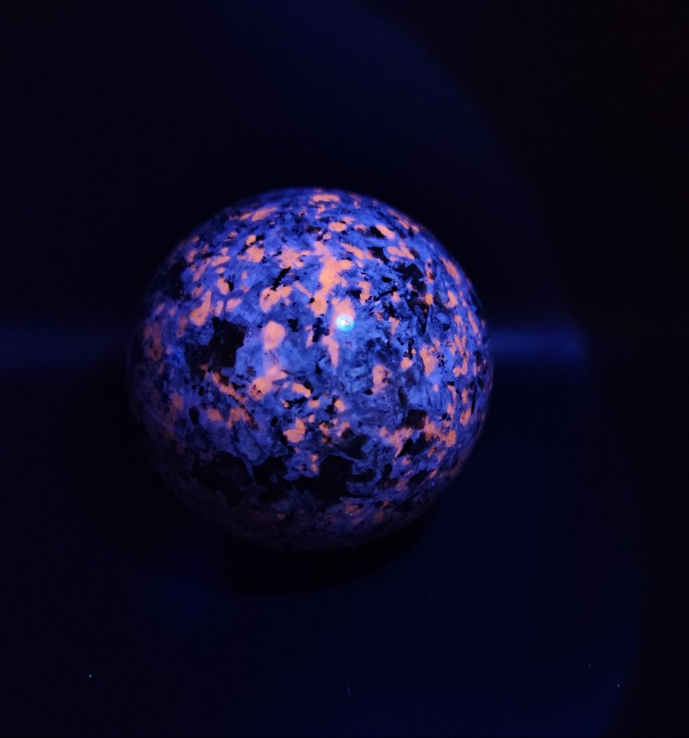 UV Reactive Sodalite Sphere