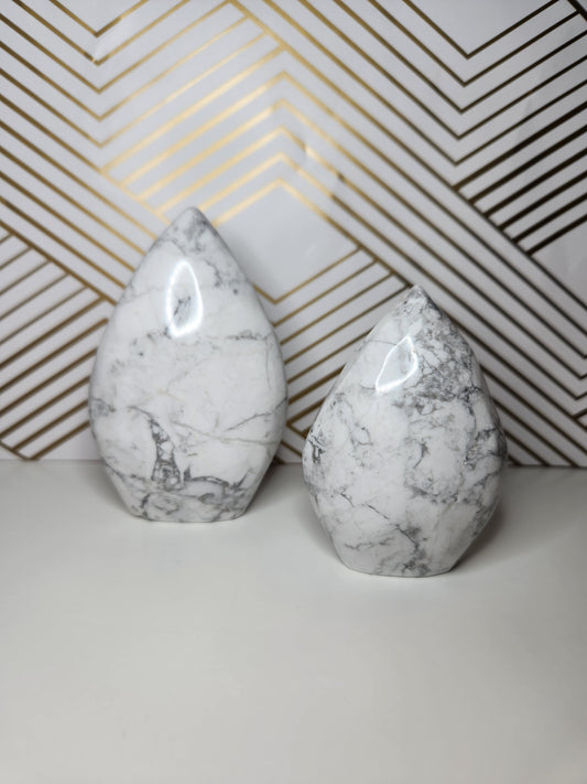 Howlite Tear Drop Flame