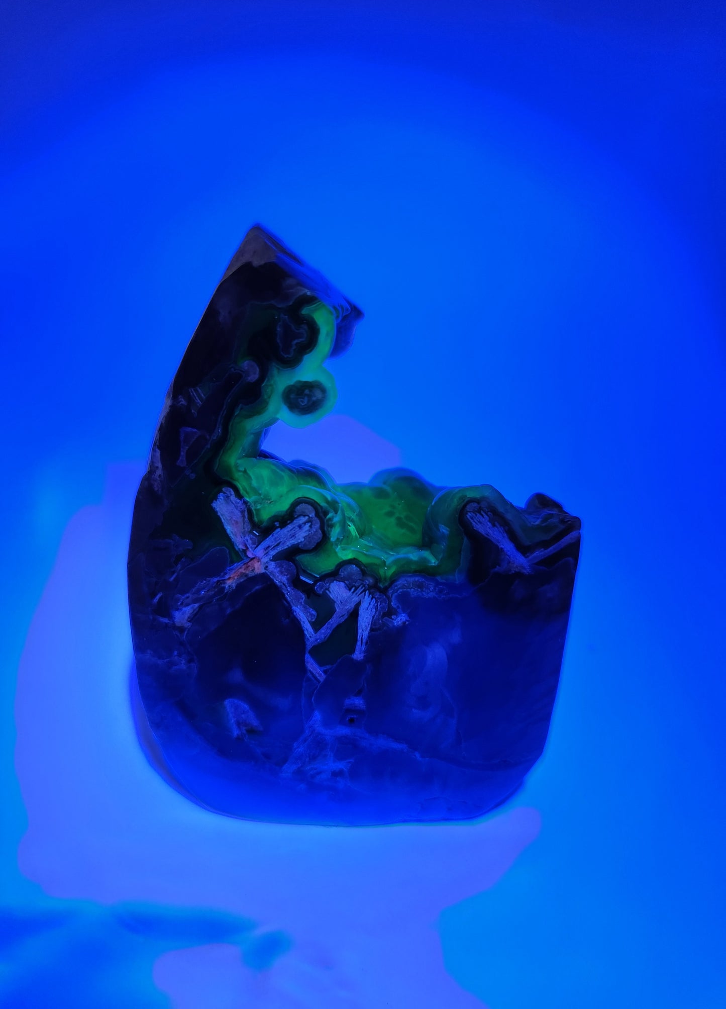Volcano Agate Tear Drop Flame