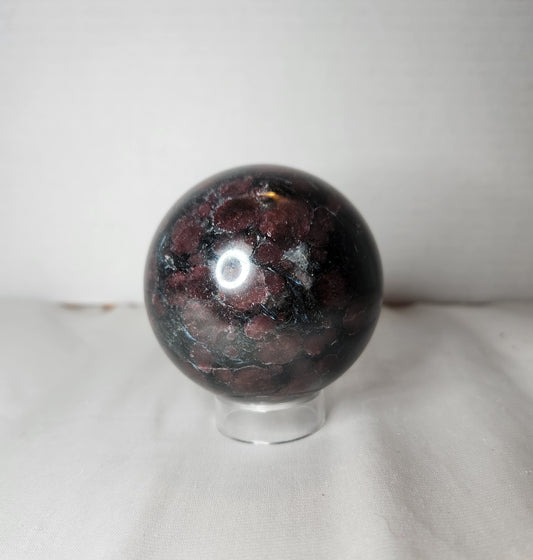Garnet Arfvedsonite Sphere