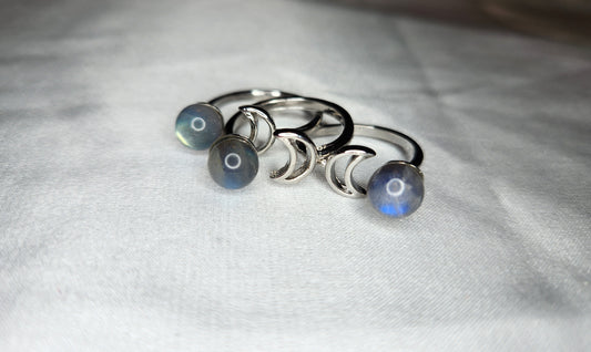 Labradorite Moon Ring