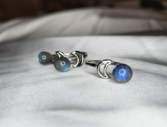 Labradorite Moon Ring