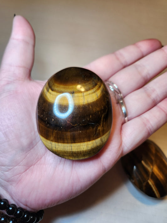 Tiger Eye Palm Stone