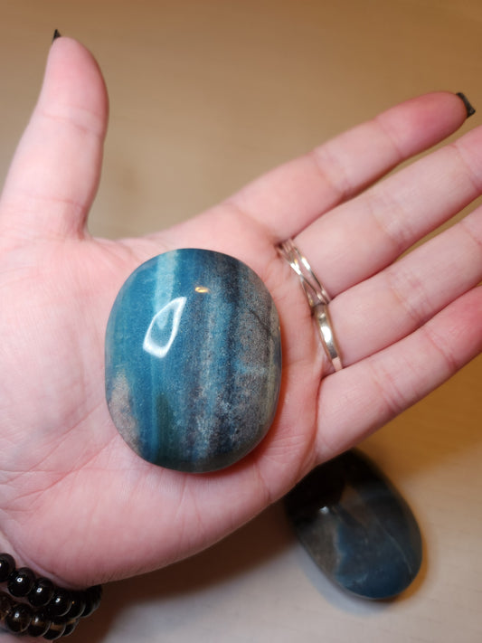 Trolleite Palm Stone