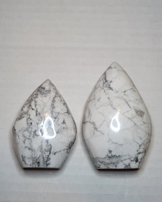 Howlite Tear Drop Flame