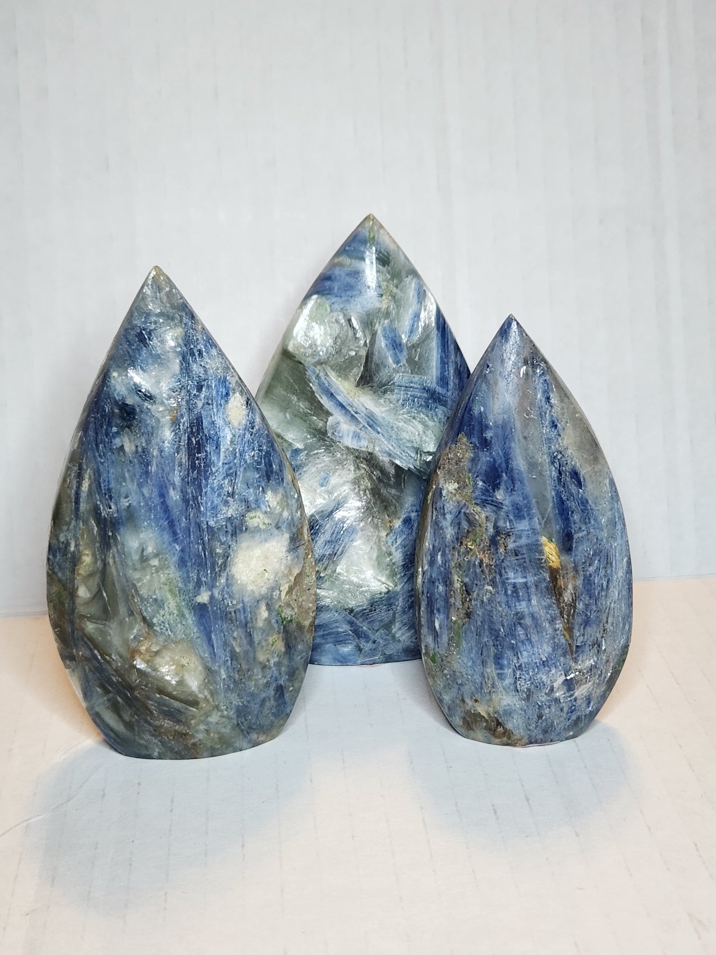 Blue Kyanite Tear Drop Flame