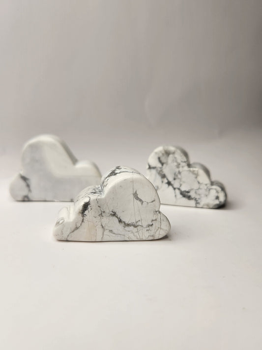 Howlite Cloud