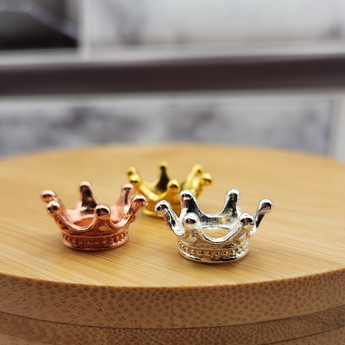 Mini Crown Sphere Stand